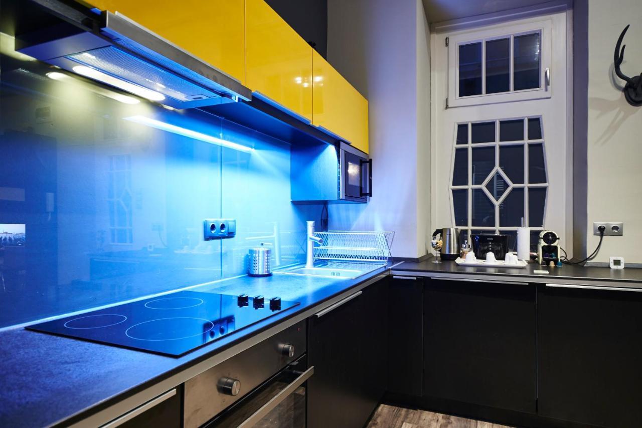 Central Location Yellow-Black Apartment Budapest Exterior photo